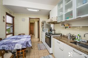 Image 40 - 306116