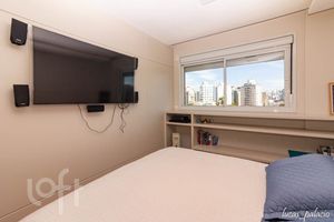 Image 19 - 306146