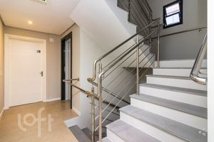 Image 17 - 306234