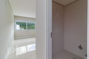 Image 2 - 306332