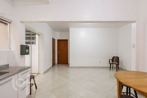 Image 3 - 306342