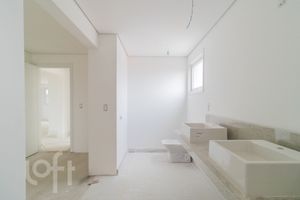 Image 44 - 306362