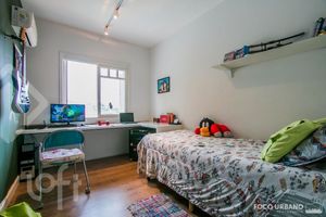 Image 15 - 306365