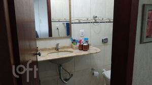 Image 21 - 306377