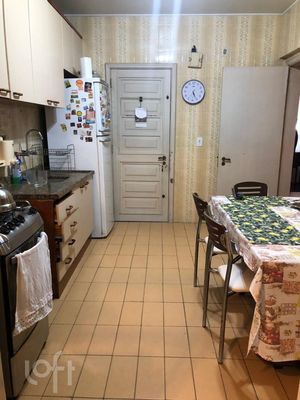 Image 21 - 306472