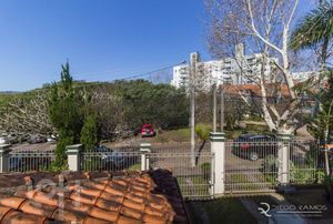 Image 23 - 306489