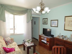 Image 1 - 306499
