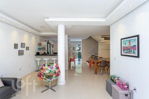 Image 3 - 306510
