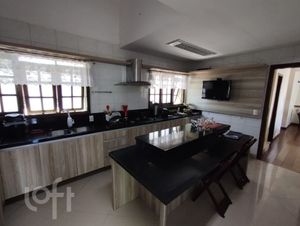 Image 15 - 306518