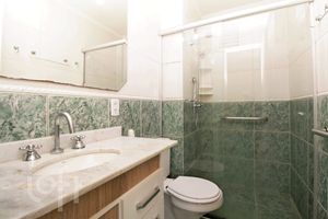 Image 19 - 306534