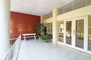 Image 54 - 306549
