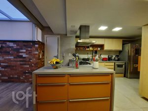 Image 20 - 306549