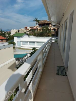 Image 29 - 306563