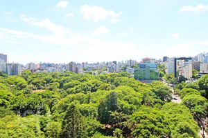 Image 8 - 306600