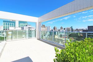 Image 14 - 306600
