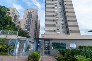 Image 17 - 306627