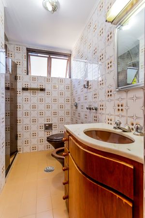 Image 17 - 306632