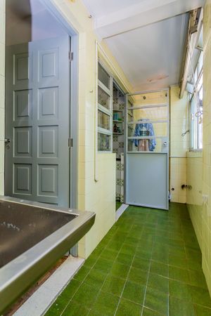 Image 21 - 306632