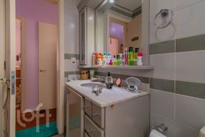 Image 34 - 306658