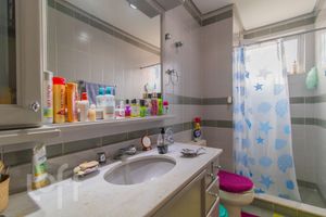 Image 33 - 306658