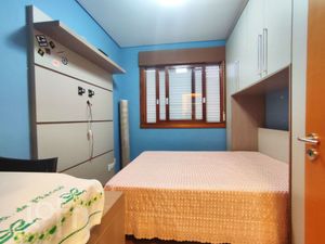 Image 19 - 306662