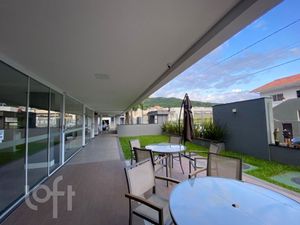 Image 20 - 306695