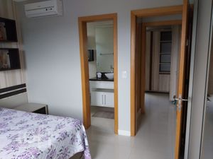 Image 28 - 306802