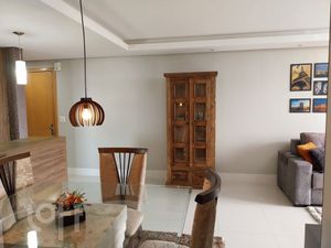 Image 6 - 306802