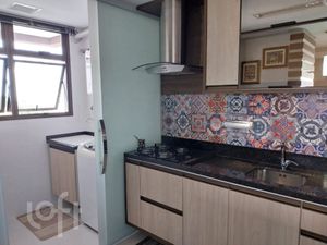 Image 17 - 306802