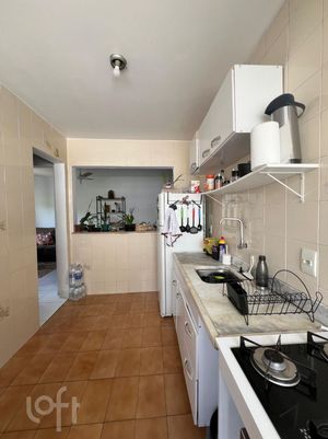Image 12 - 306824