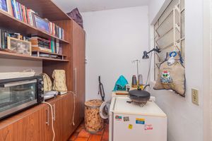 Image 6 - 306830