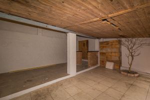 Image 30 - 306853
