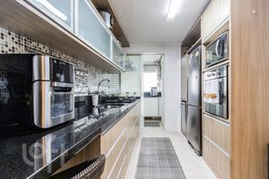 Image 17 - 306860