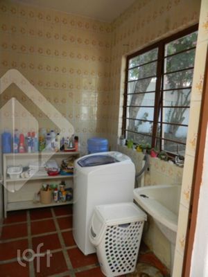 Image 19 - 306891