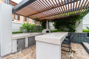 Image 31 - 306945