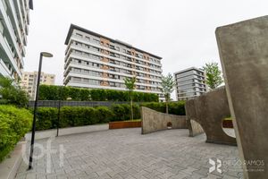 Image 44 - 306945