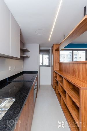 Image 12 - 306945