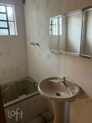 Image 18 - 306948