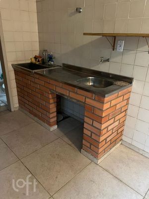 Image 20 - 306948