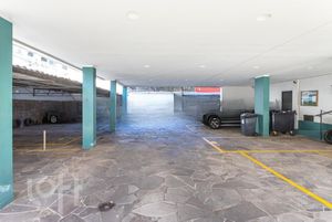 Image 19 - 306949