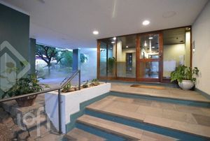 Image 21 - 306949