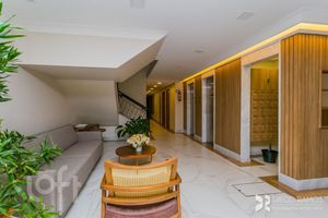 Image 20 - 306952
