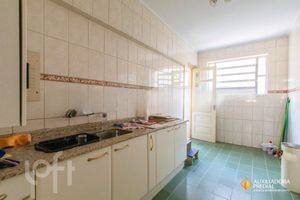 Image 17 - 306954