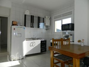 Image 1 - 307101