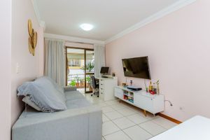 Image 1 - 307235