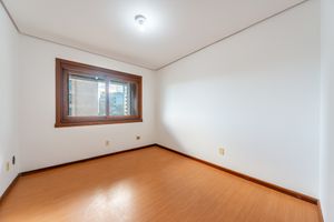 Image 19 - 307250