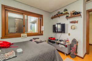 Image 30 - 307250