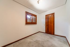 Image 40 - 307250