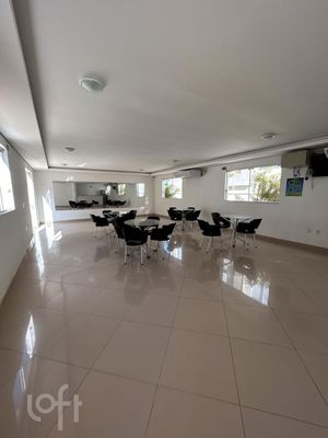 Image 20 - 307491