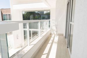 Image 33 - 307525